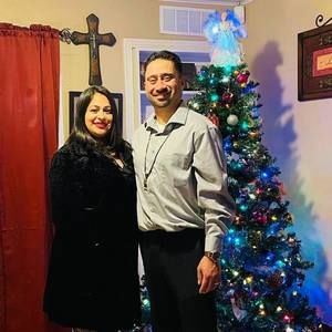 Meet your Posher, Antonio n stephanie